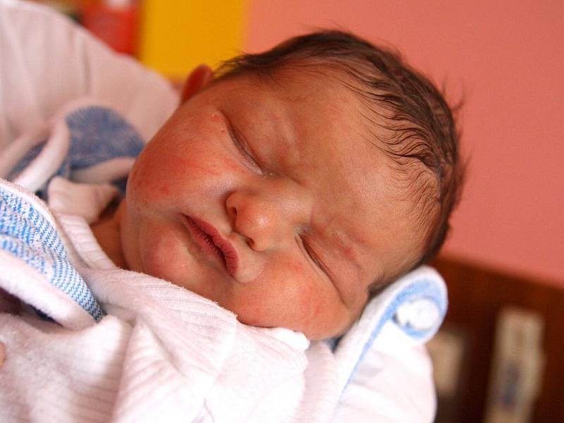 Dominik Lojda, 51cm, 3880g, 20.3.2010, Sedlešovice