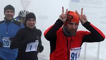 Sto čtrnáct běžců se sešlo na startu dvaatřicátého ročníku Vánočního běhu Elektrokovu, který je zařazen do seriálu závodů Znojemského běžeckého poháru a měří 10 580 metrů. 