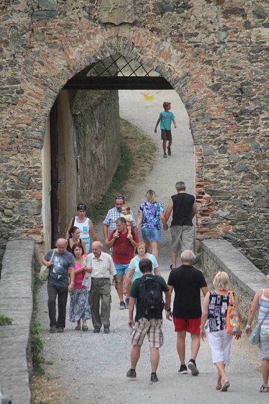 Historický jarmark na bítovském hradě.