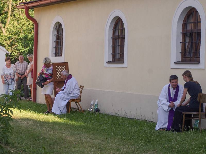 První červencovou sobotu slaví věřící v Hlubokých Mašůvkách tradičně hlavní pouť.