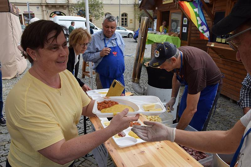 Po vynucené pauze lákaly do centra Znojma tradiční dny partnerských měst.