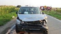 Policie pátrá po nehodě u Olbramovic po řidiči šedého Fiatu.