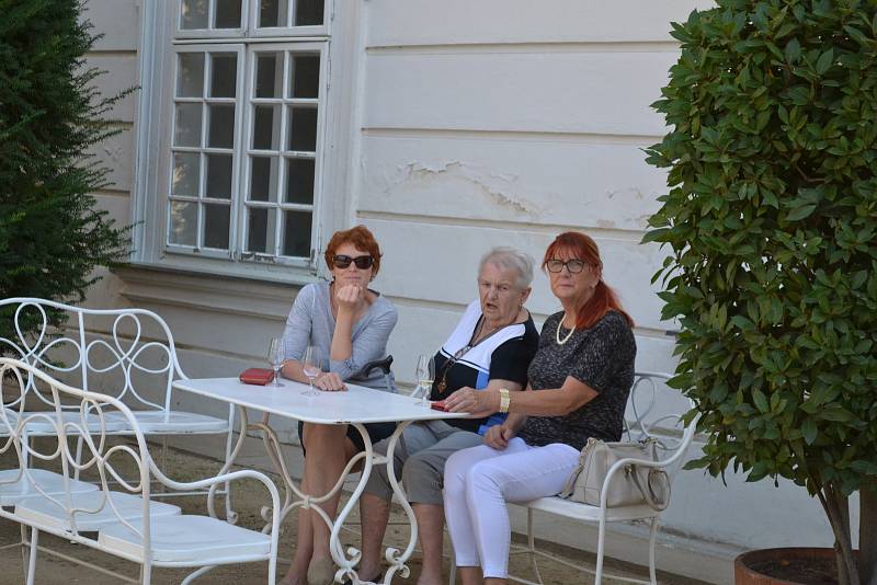 Na zámku ve Vranově nad Dyjí zažili lidé charitartivní akci pro Centrum Paraple.