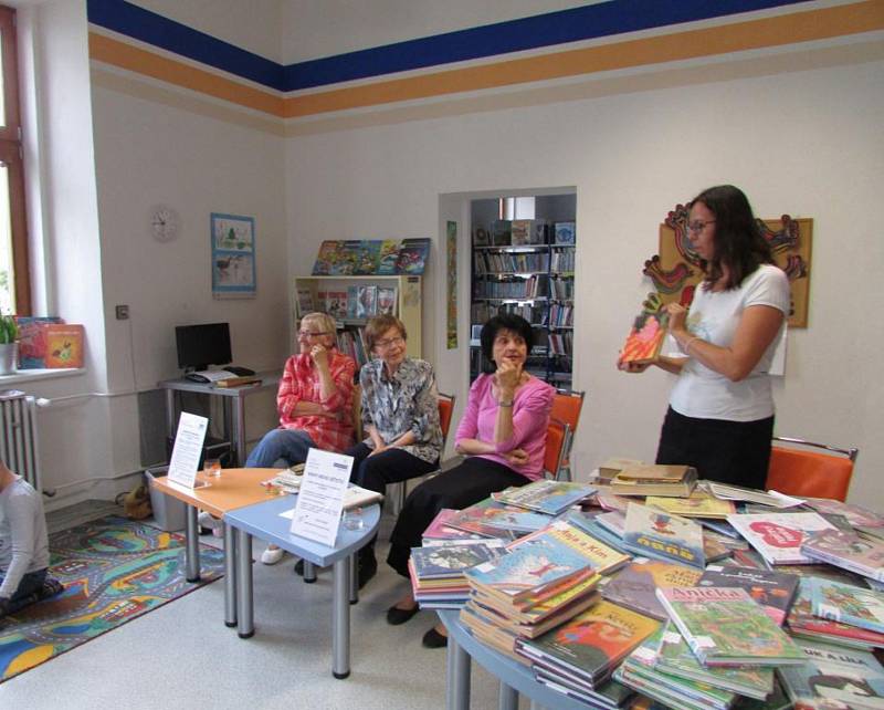 Společným čtením nazvaným Knihy mého dětství zahájila Městská knihovna Moravský Krumlov projekt Jižní Morava čte, který je určen na podporu čtenářství.