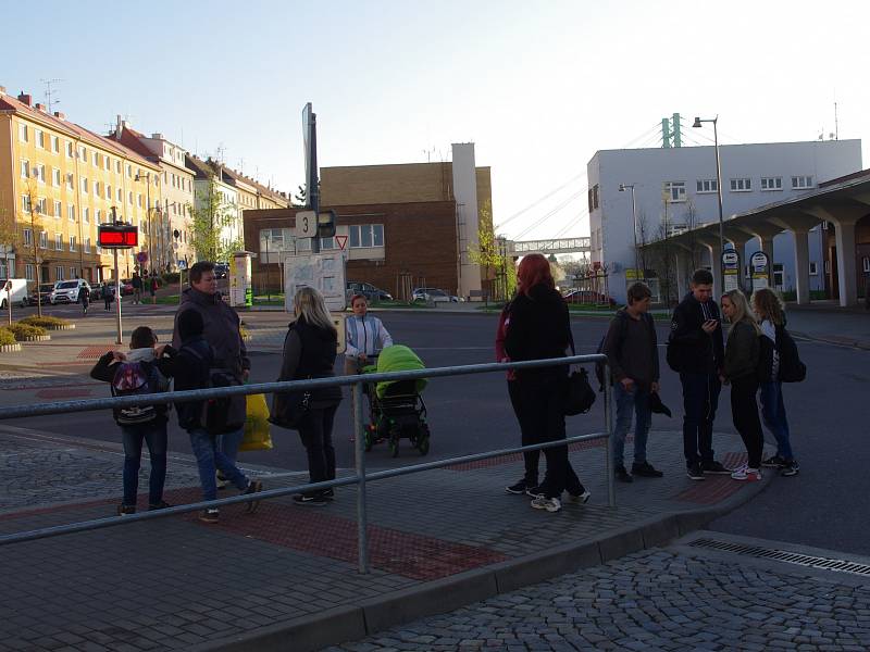 Kvůli stávce měly ve čtvrtek výpadky některé linky městské dopravy ve Znojmě. Regionální linky, včetně spojení do Brna, jezdily prakticky normálně.