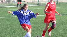 Fotbalistky Jevišovic, které za sebou mají domácí premiéru, podlehly Ivančicím 0:4.