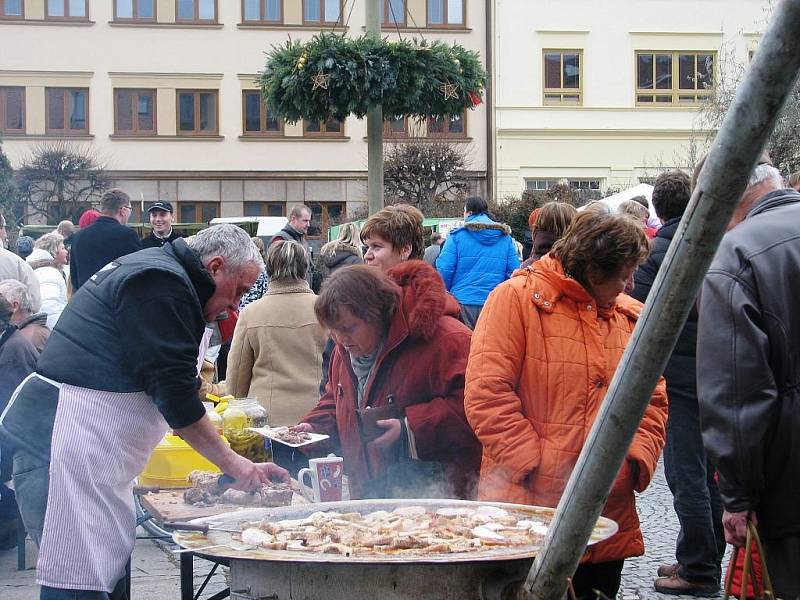 Vánoční jarmark a mikulášský program v Moravském Krumlově.