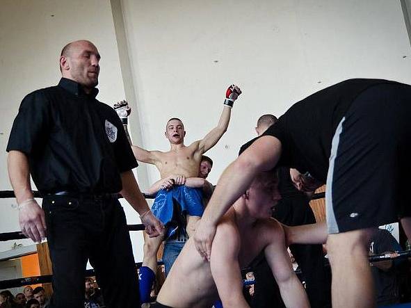 Radek Kříž vyhrál svůj první zápas v MMA.