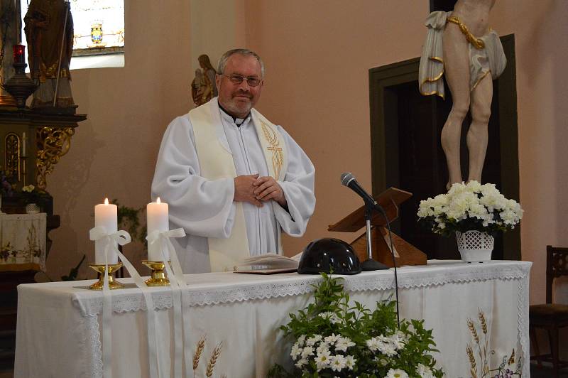 Jevišovický farář Jiří Kryšpín Ochman chce být lidem blíž. Aktivně se zapojuje do společenského života ve městě.