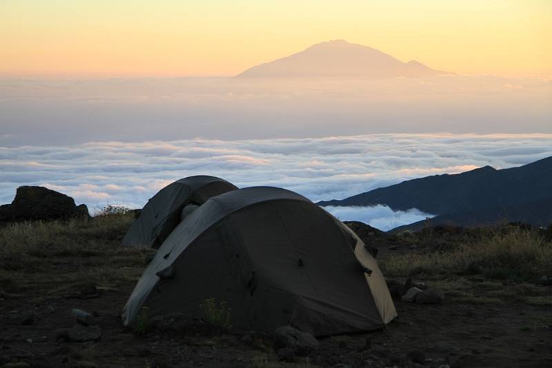 Z cesty do Afriky a na vrchol Kilimandžára.