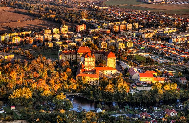 Znojmo v záři podzimního podvečera.