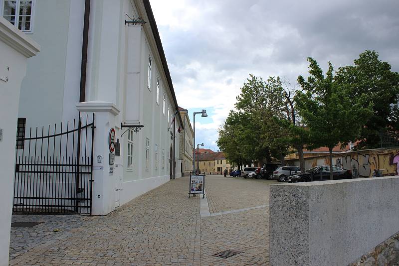 Evropská unie ve Znojmě přispěla například na rekonstrukci Horního a Václavského náměstí a ulic Přemyslovců a Vlkova. Na snímku ulice Přemyslovců.