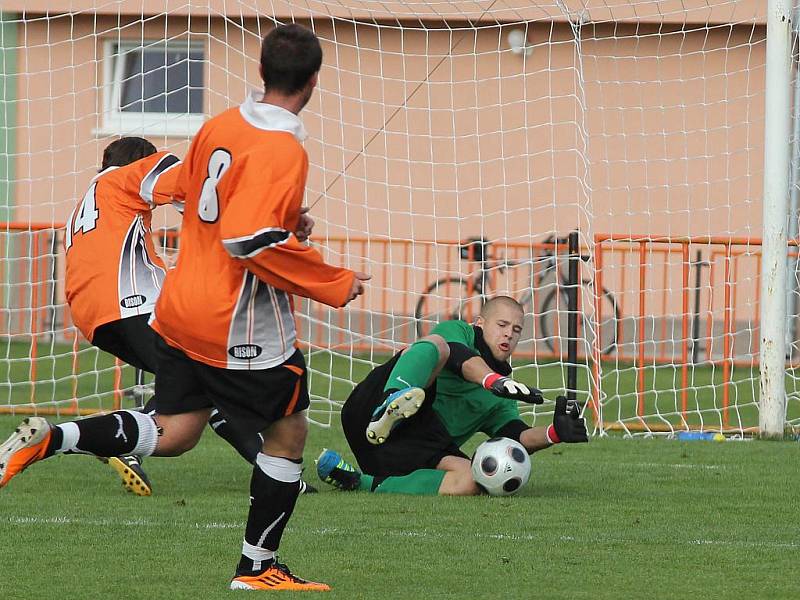 Inzert Expres porazil Rousínov 3:1. 