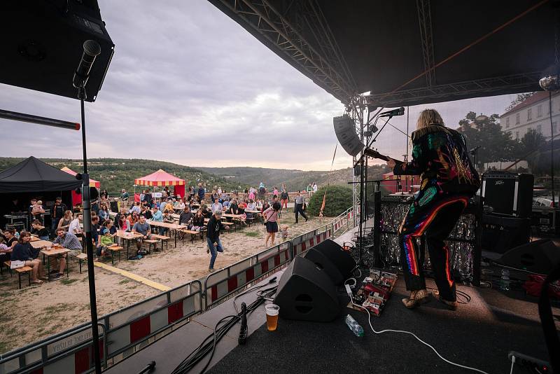 Šramlfest ve Znojmu nepokazil ani sobotní déšť.