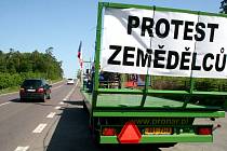 Protesty zemědělců na Znojemsku proběhly klidně. Traktory tam stáli mimo hlavní silnice.