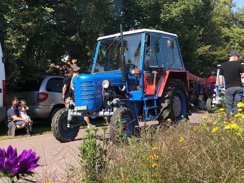 Ke Slavnostem chleba ve Slupi patřila i letos spanilá jízda trakotrů.