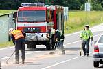 V sobotu odpoledne se na silnici číslo I/38 blízko křižovatky mezi Kravskem a Žerůtkami srazila čtyři osobní auta.