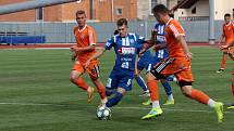 Fotbalisté Znojma (v modrém) remizovali v pátek během generálky na MSFL s B-týmem Sigmy Olomouc 0:0.