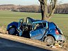 Po nárazu auta do stromu zemřely na Znojemsku dvě ženy