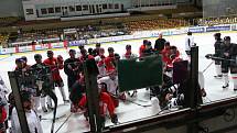 Znojemští hokejisté dnes poprvé vyjeli na led. Dvou hodinovým tréninkem  tak přesunuli letní přípravu na led Hostan areny.