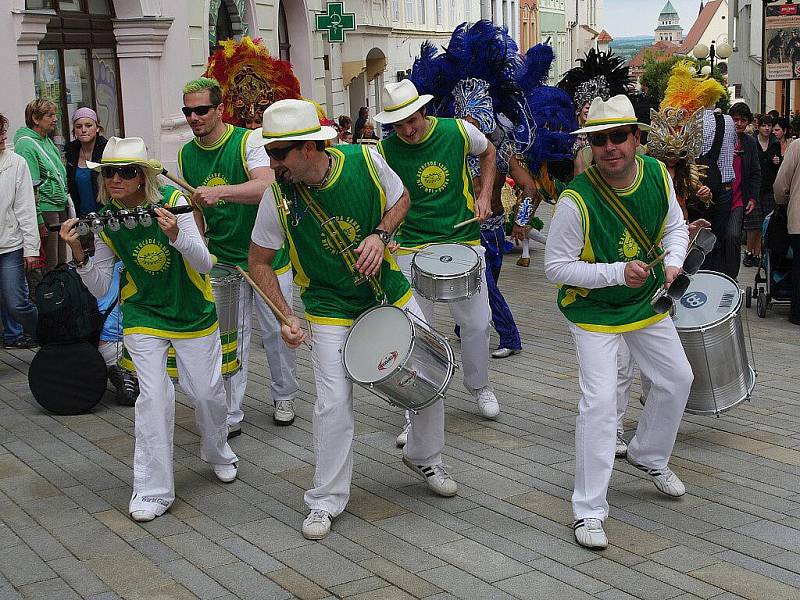 Majáles zpestřil Karneval v ulicích