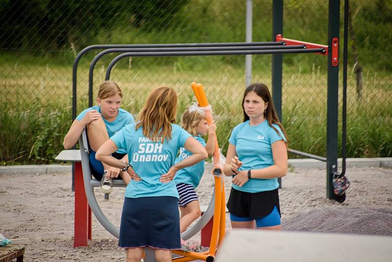 Malí sportovci v Hlubokých Mašůvkách soutěžili při ttradičním běhu.