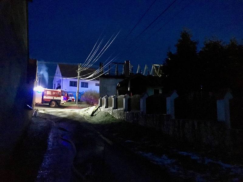 Požár domu a stodoly v Plenkovicích na Znojemsku