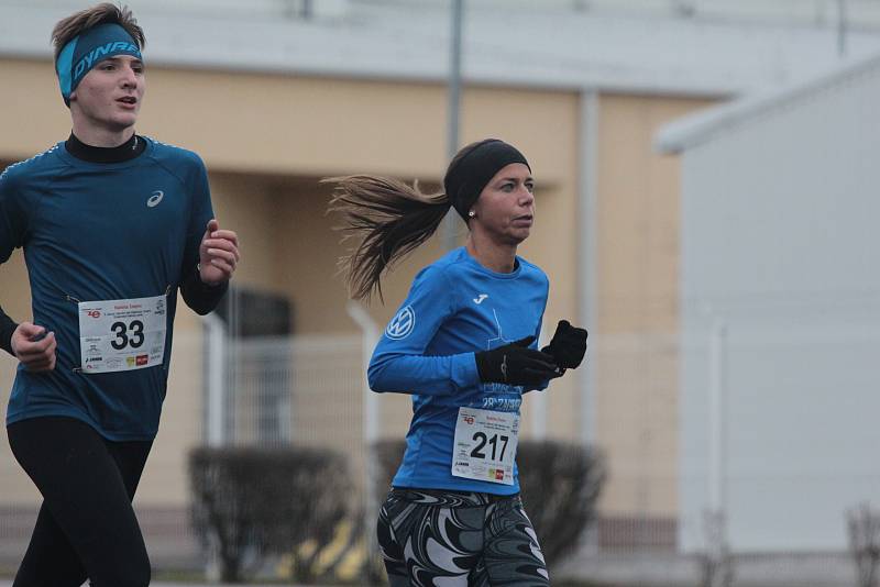 Více než 250 sportovců vyběhlo na den po Štědrém večeru na trať 39. ročníku znojemského Vánočního běhu Elektrokovu.