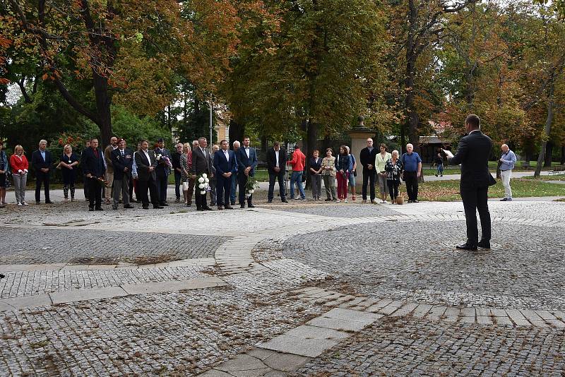 Představitelé Znojma, spolků a občané si připomněli 51. výročí událostí ze srna 1968.