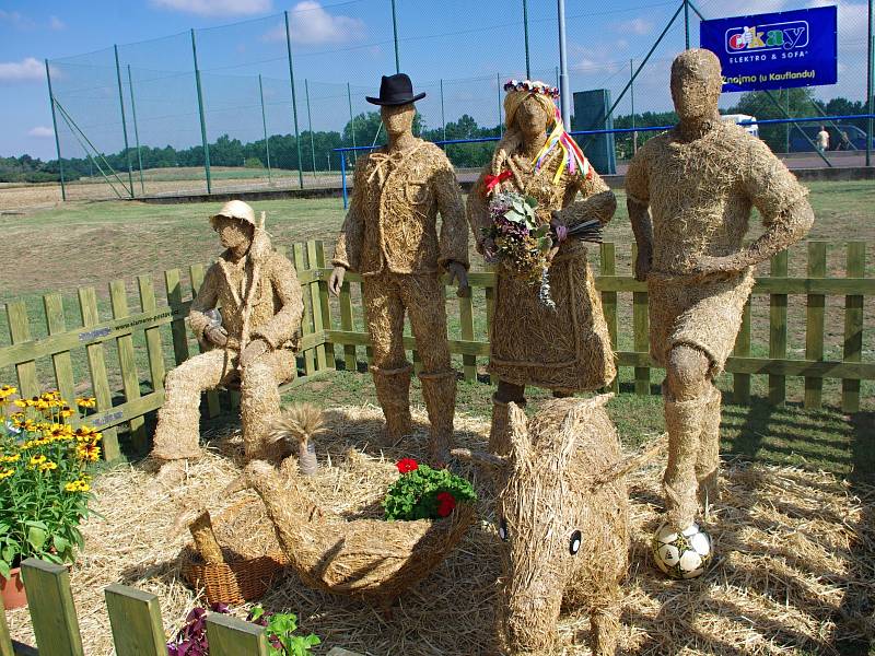 Křepičtí zorganizovali už posedmé Hry bez hranic. Bavili se členové čtrnácti družstev i stovky diváků.