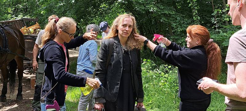 Režisérka s českými kořeny Tereza Kotyk natáčí na jižní Moravě celovečerní film Dům v lukách. Nejvíc v Jaroslavicích na Znojemsku