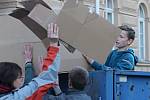 Školáci ze znojemské základní školy na Náměstí Republiky sbírají vždy dvakrát ročně starý papír.