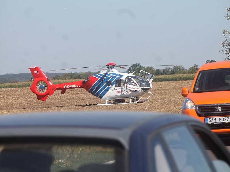 Nehoda motocyklu na hlavním tahu ze Znojma na Pohořelice, v místě nedaleko Práčí.