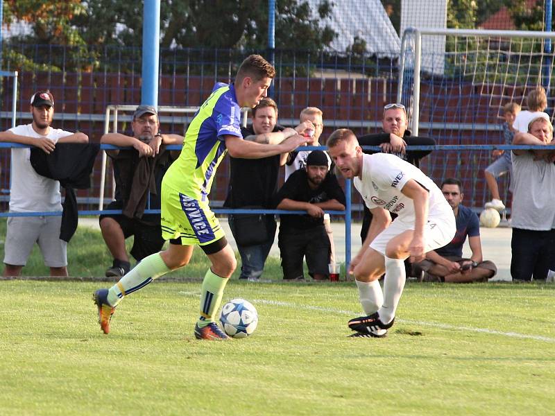 Divizní Tasovice podlehly ve druhém kole MOL Cupu prvoligovému Slovácku 2:5.