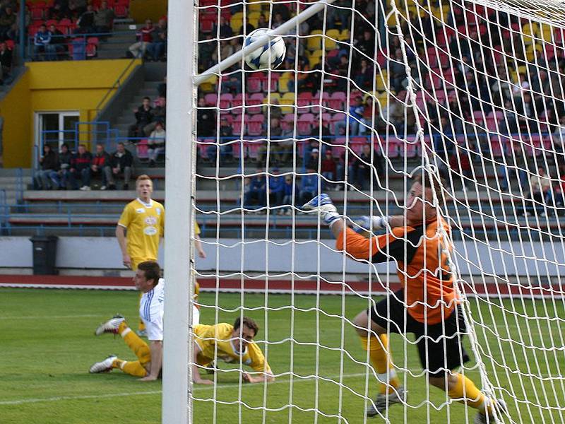 Fotbalisté Znojma dokázali senzačně porazit ambiciózní Vlašim 3:0.