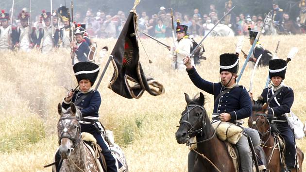 U Dobšic pořádají nadšenci napoleonskou bitvu.