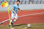 Znojemští fotbalisté (modří) poprvé na jaře vyhráli. Na pažitu Blanska zvítězili 4:0.