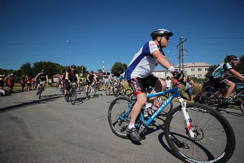 Vinařská 50 přilákala v sobotu do Šatova na 1200 cyklistů.