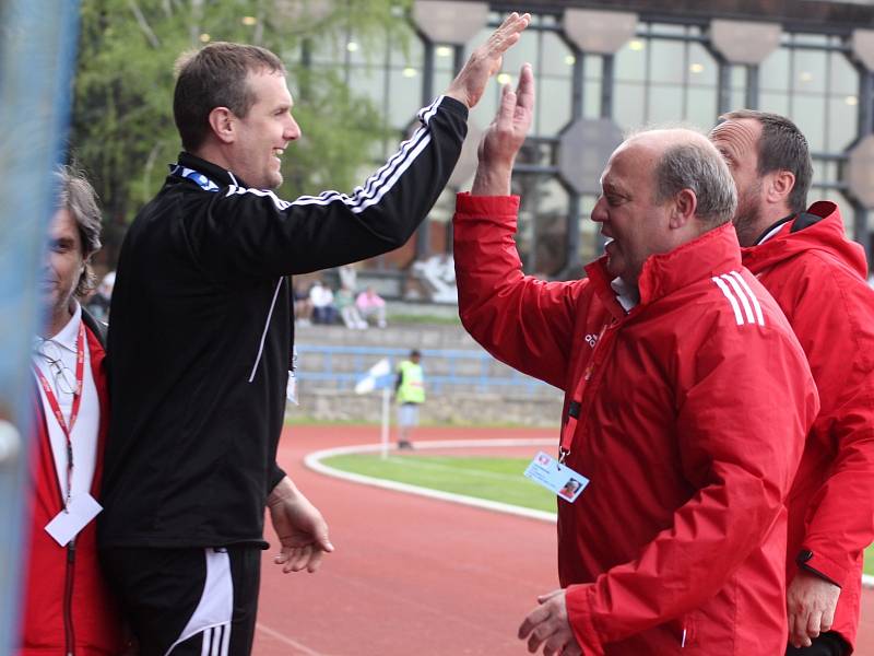 Znojemští fotbalisté v utkání s Varnsdorfem.