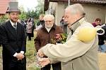 Cech vinařů Vrbovec pořádal vinobraní. Vinaři slavnostně pomleli letošní poslední hrozny a uložili hroznového kozla na zimu.