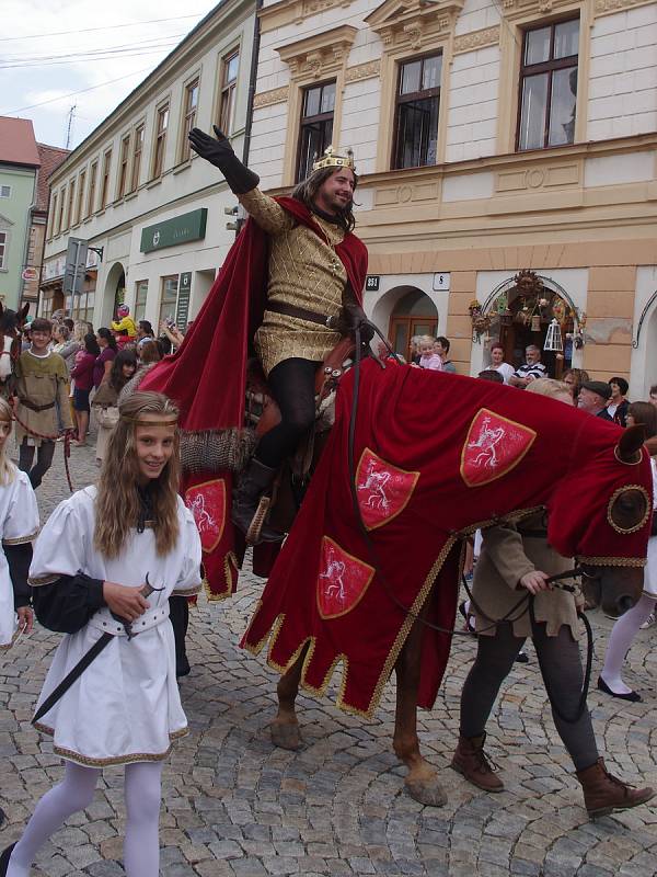 Znojmo slavilo tradiční historické vinobraní. Krále Jana Lucemburského vítaly ovace přihlížejících.