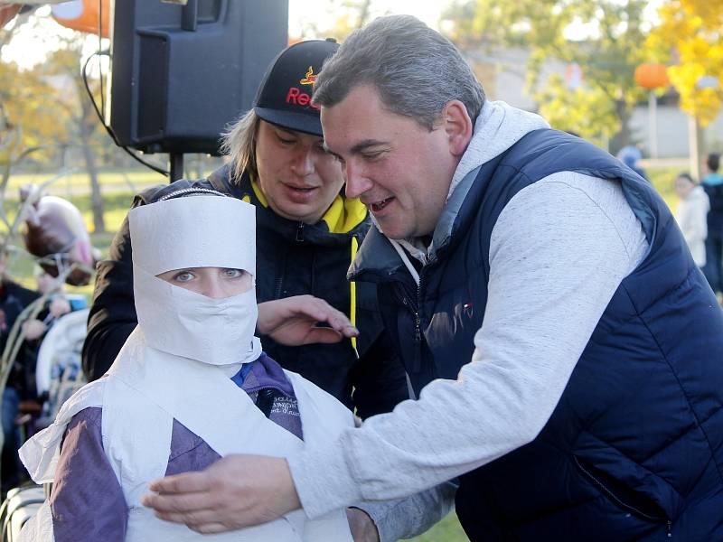 Hodonické a Tasovické děti se bavily při oslavách Halloweenu.