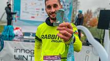 Běžci oddílu Rabbits Znojmo absolvovali v polovině listopadu tři závody. Další je čeká doma, kdy 25. prosince pořádají Adventní běh Elektrokov Znojmo.