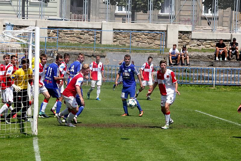 V Moravskoslezské lize staršího dorostu remizovalo 1.SC Znojmo FK - SK Hanácká Slavia Kroměříž 0:0 a sestoupilo do nižší soutěže.