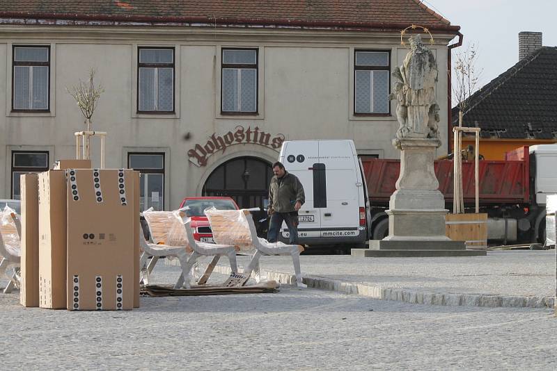 Blížkovice budou mít nově opravené náměstí. Slavnostní otevření náměstí plánuje vedení městyse na státní svátek, tedy 28. října.
