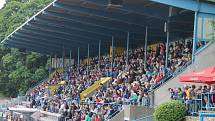 Fotbalový sen se splnil nejen hráčům 1.SC Znojmo, ale hlavně jejich fanouškům. Sobotní zápas potvrdil tolik očekávaný postup Znojma do první ligy. 