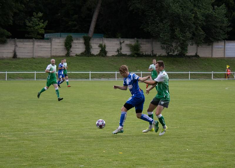 Fotbalisté Znojma (v modrém) remizovali v přípravném utkání proti Bzenci 2:2. Foto: 1. SC Znojmo/Milan Šoba