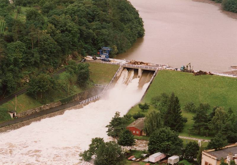 Povodně v létě 2002 na Znojemsku a Břeclavsku.