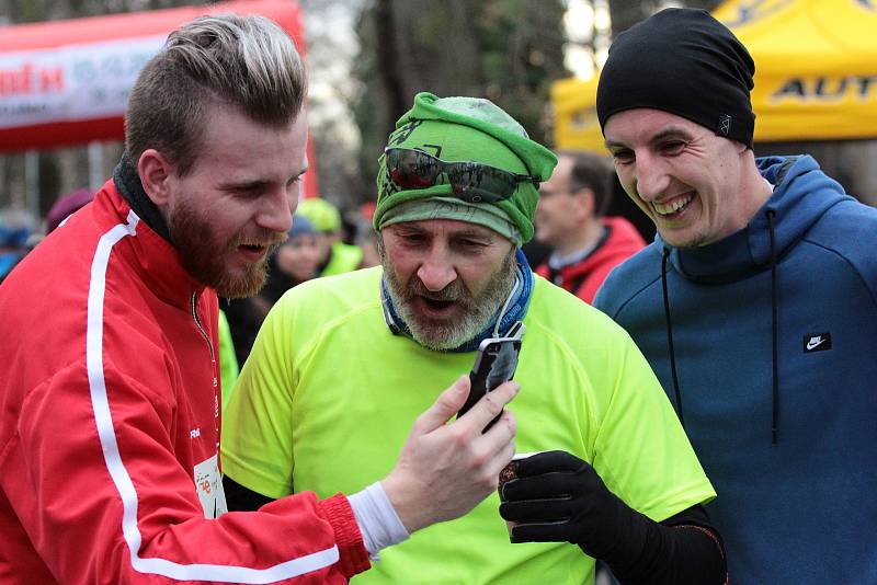 Více než 250 sportovců vyběhlo na den po Štědrém večeru na trať 39. ročníku znojemského Vánočního běhu Elektrokovu.