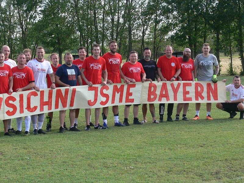 Po dvou letech přijel do Křepic oficiální fanklub Bayernu Mnichov. Jihomoravský Bayern nakonec porazil podporovatele bavorského velkoklubu 7:4.